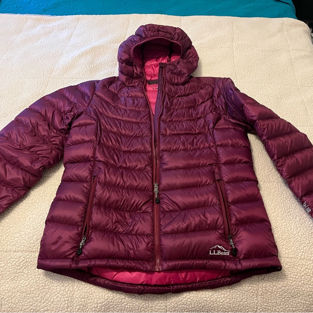 LL Bean 850 Packable Down Jacket with Hood